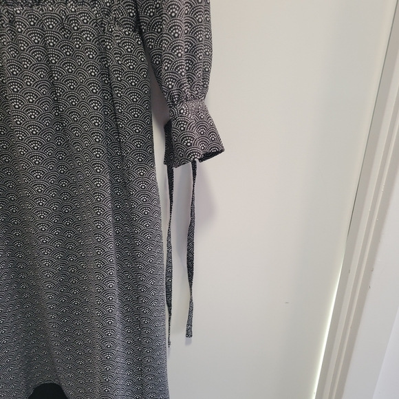 Dress - Picture 3 of 4